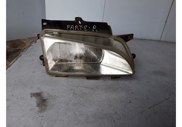 Фара права Peugeot Partner (96-03р), 9621299580